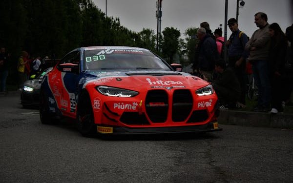 Le business du sport : Derrière les coulisses des partenariats et du branding