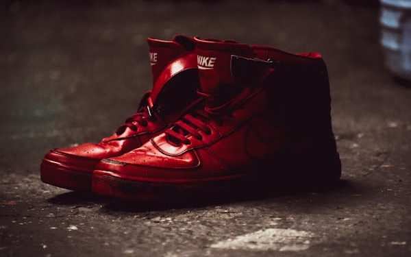 L’Évolution de Nike : D’une Petite Start-up à un Géant Mondial du Sport