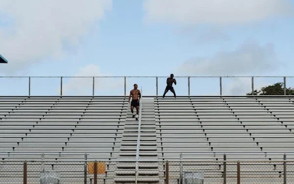 Comment les sports cultivent la discipline, l’esprit d’équipe et le leadership dans la vie quotidienne