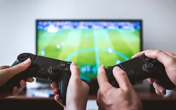 La montée des esports : Comment le jeu vidéo est devenu un sport-spectacle mondial