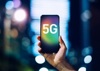 Pourquoi les Français Privilégient SFR : Un Leader des Télécommunications en France